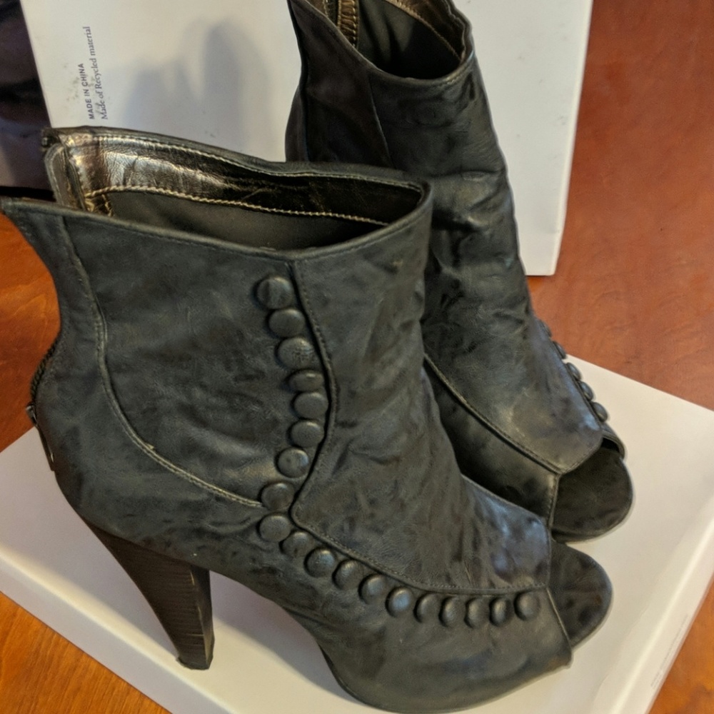 Bakers victorian/steampunk open toe bootie 8